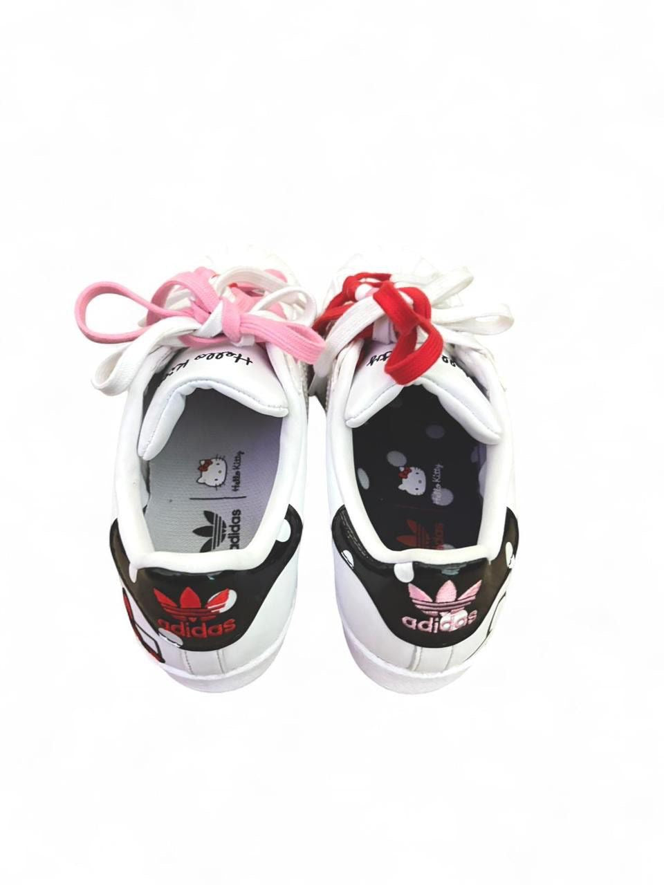 Like New Vintage Women's Adidas Superstar Hello Kitty Special Edition –  NARCO TOYZ
