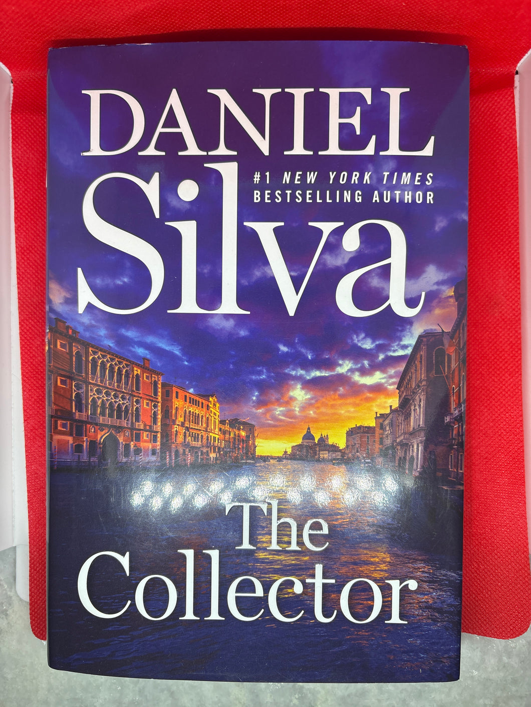 Brand New Vintage The Collector Daniel Silva Hardcover Book