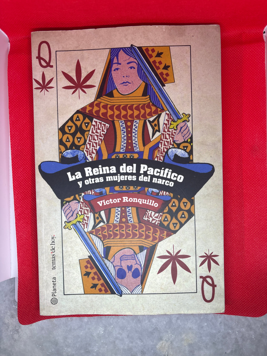 Brand New Vintage La Reina del Pacífico y otras mujeres del narco Spanish Paperback Book
