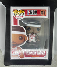 Load image into Gallery viewer, USED VINTAGE FUNKO POP LEBRON JAMES 01 WHITE SHIRT  COMES WITH SOFT PROTECTOR
