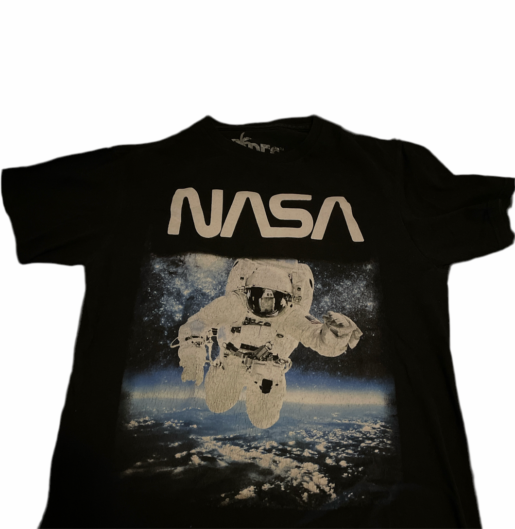 USED VINTAGE SMALL NASA T-SHIRT