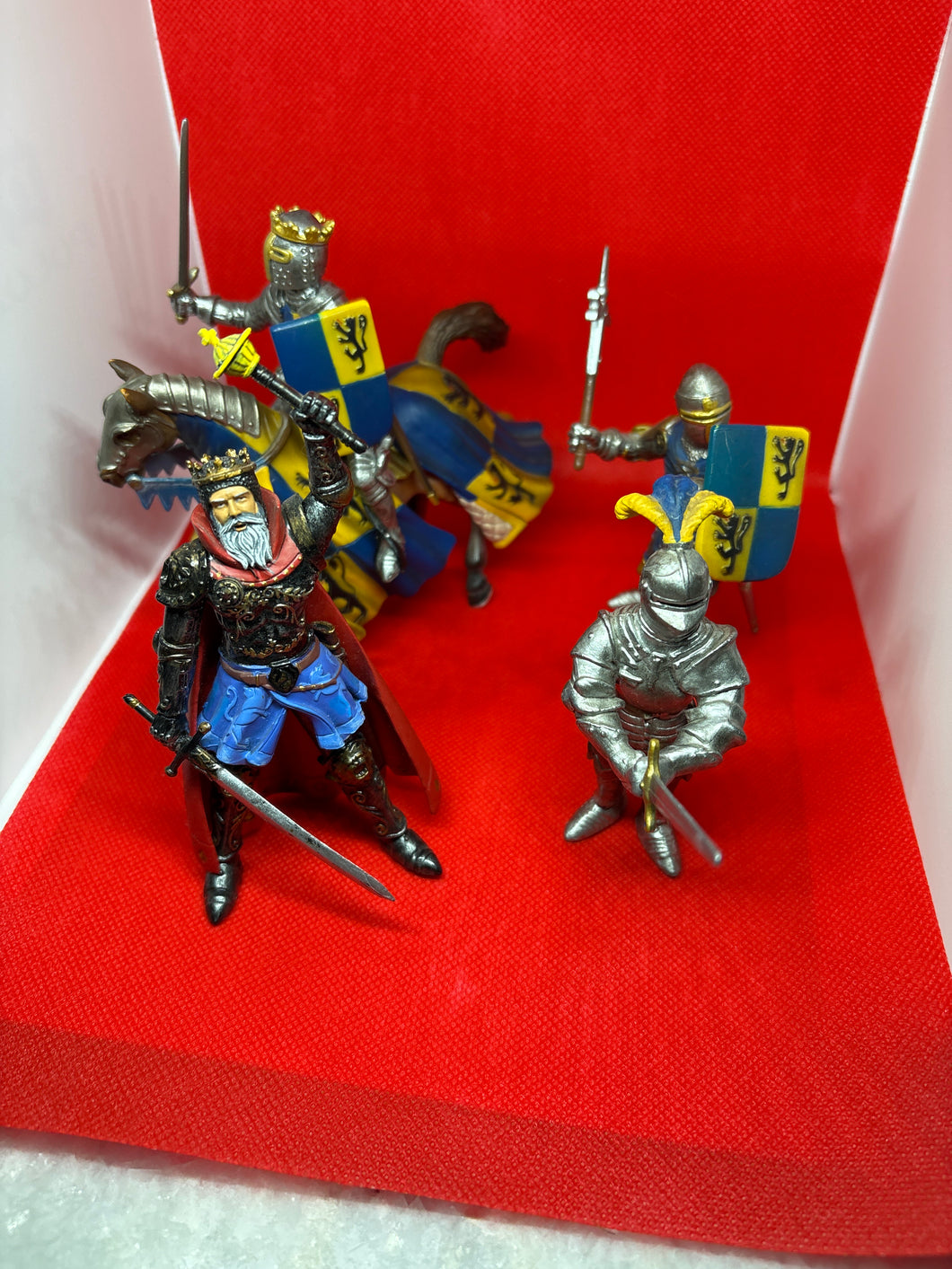 Vintage Like New Medieval Times Lot of 5 Schleich Figures Collectors Item