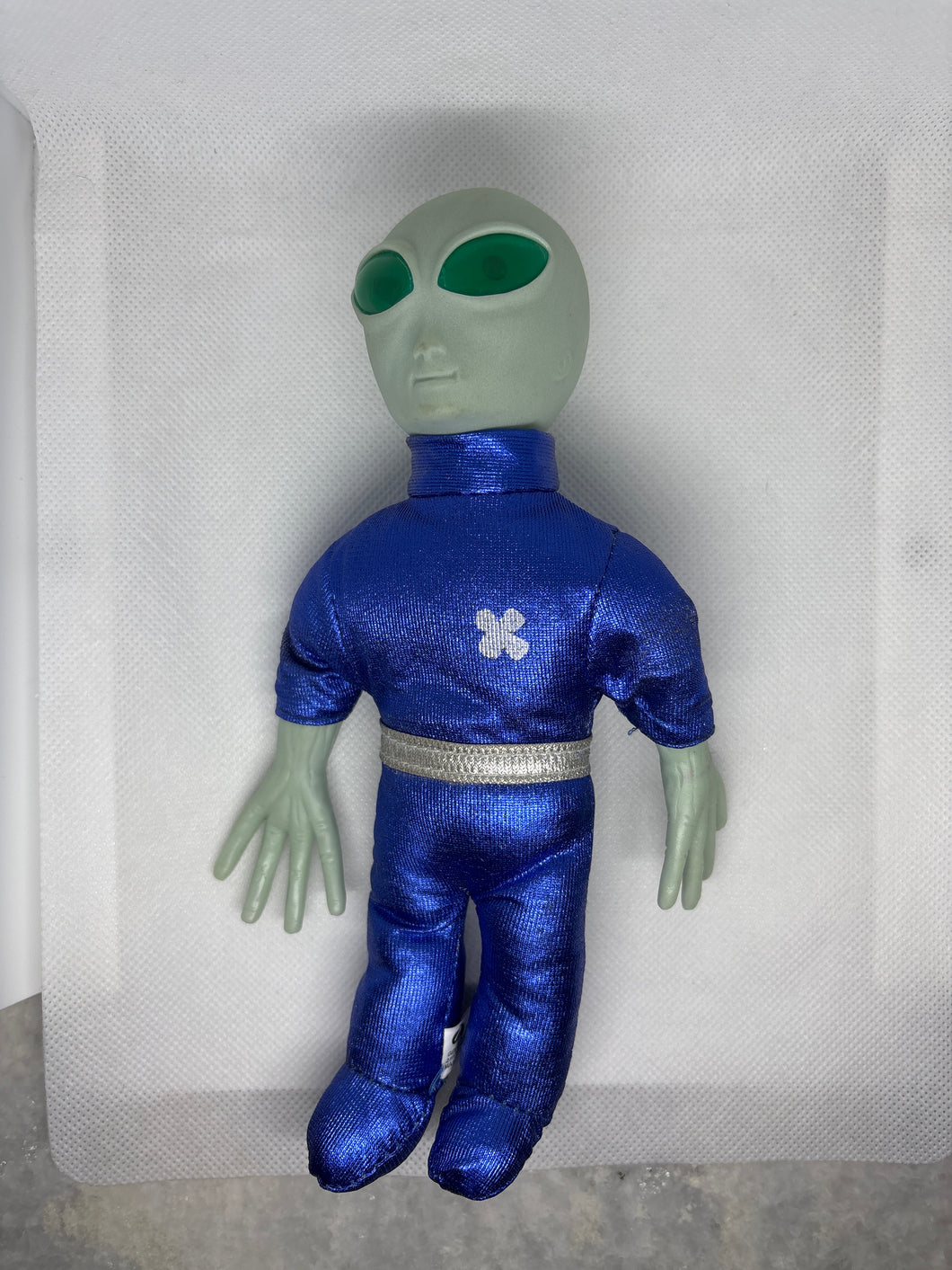 Vintage Alien Figure Still Talks “Take me to your Leader” Collectible in very good condition