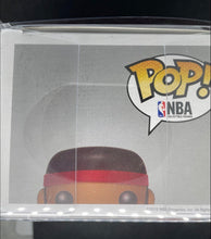 Load image into Gallery viewer, USED VINTAGE FUNKO POP LEBRON JAMES 01 RED SHIRT COMES WITH SOFT PROTECTOR
