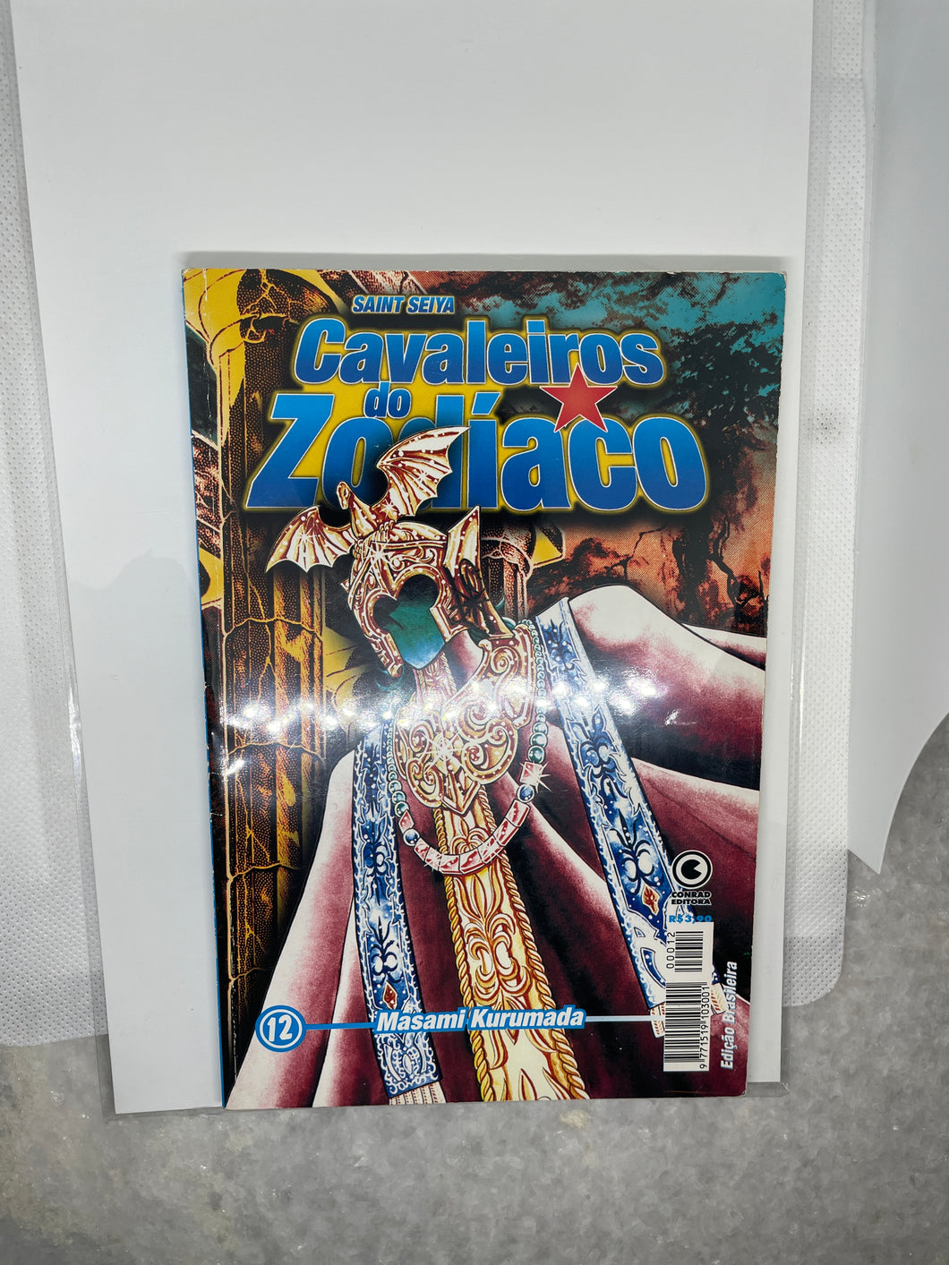 Vintage Caballeros del Zodiaco Comic Book in Portuguese