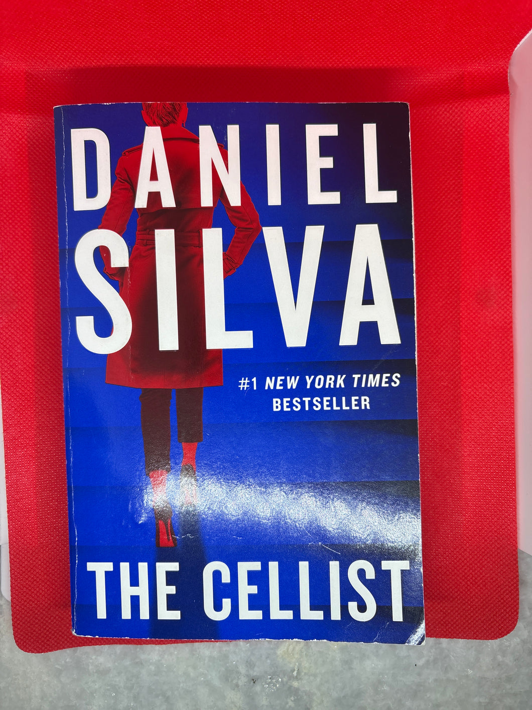 USED Vintage The Cellist Daniel Silva Paperback Book