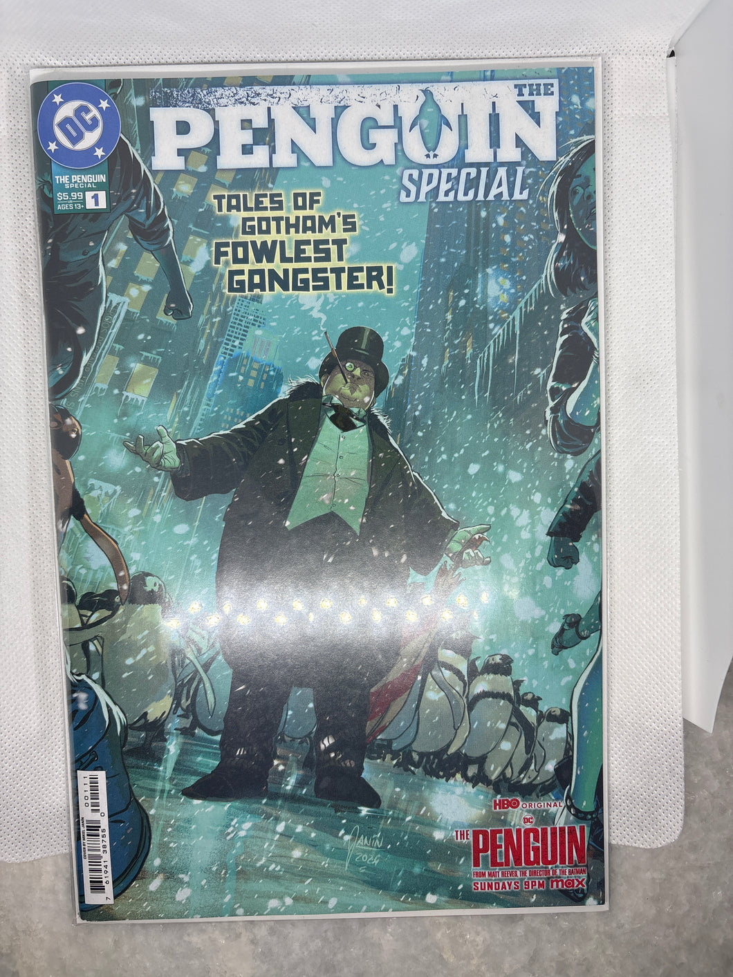 Like New Vintage PENGUIN special #1 GANGSTER!
