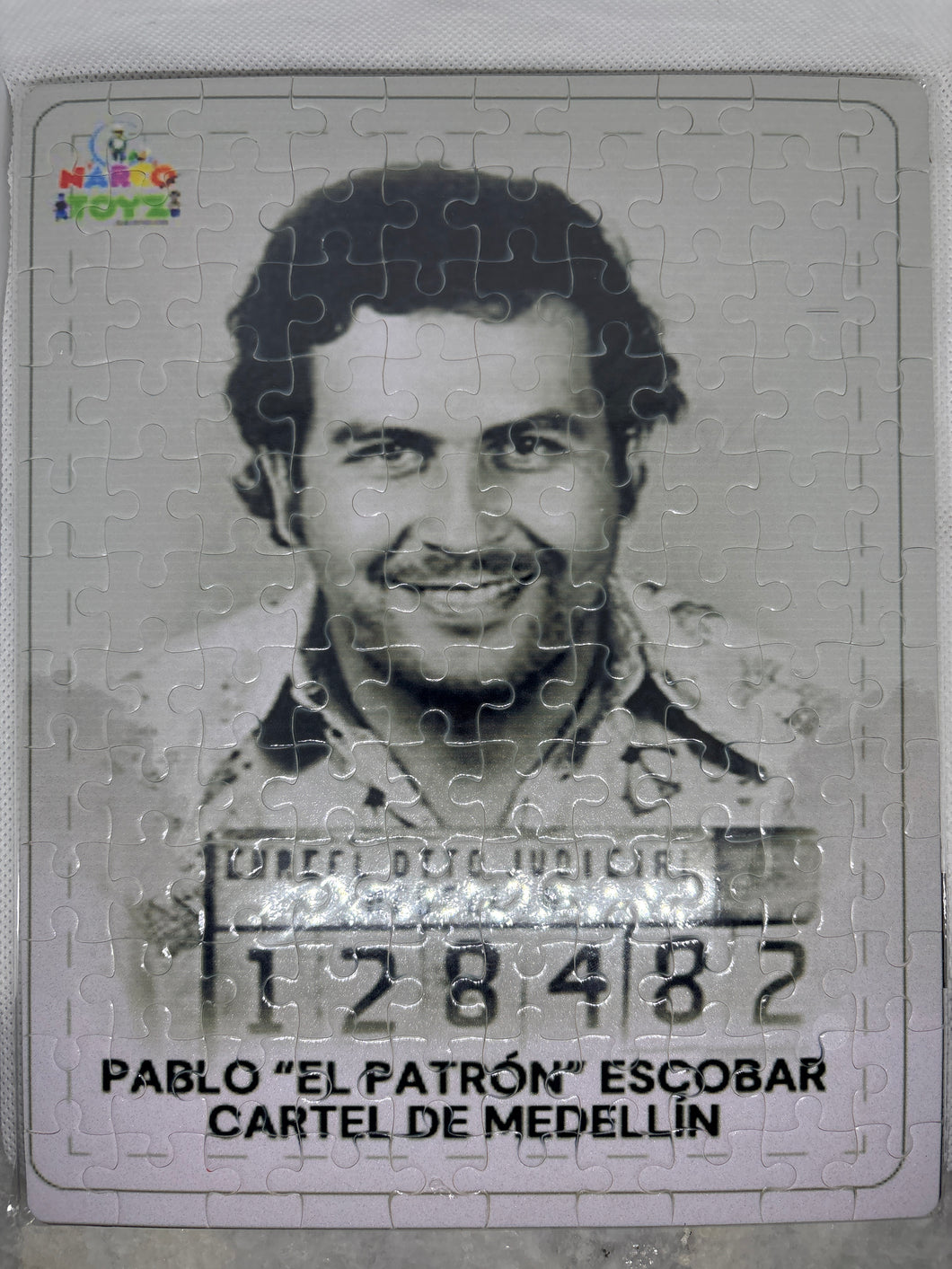 Brand New Sealed PABLO ESCOBAR 120 Pieces Puzzle 7.88 x 9.85 inches 18+
